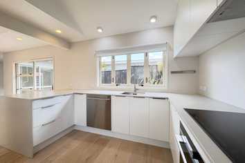 125A St Johns Road, Saint Johns