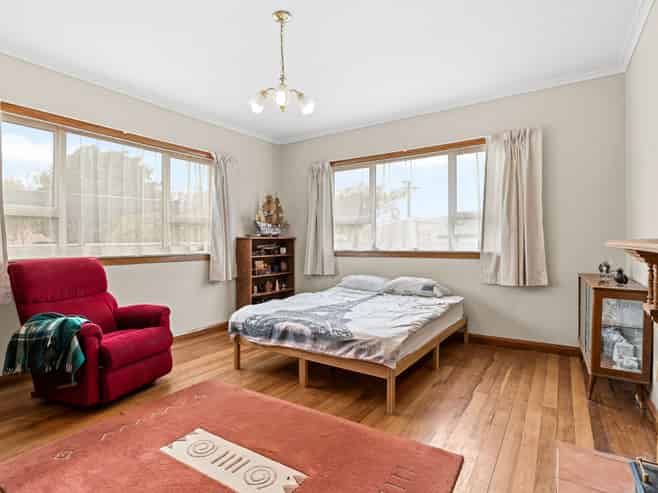 31 Queenwood Road, Levin