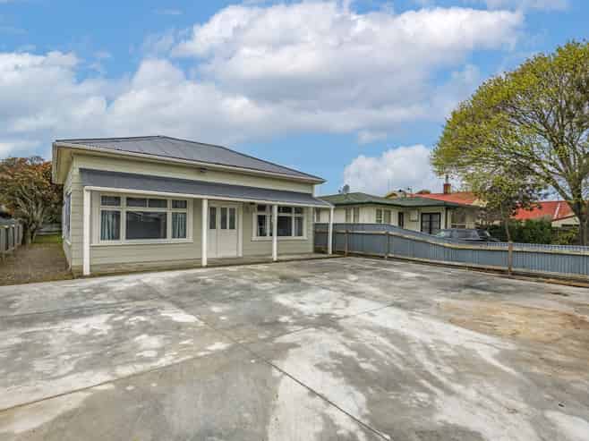 19 Albert Street, Palmerston North