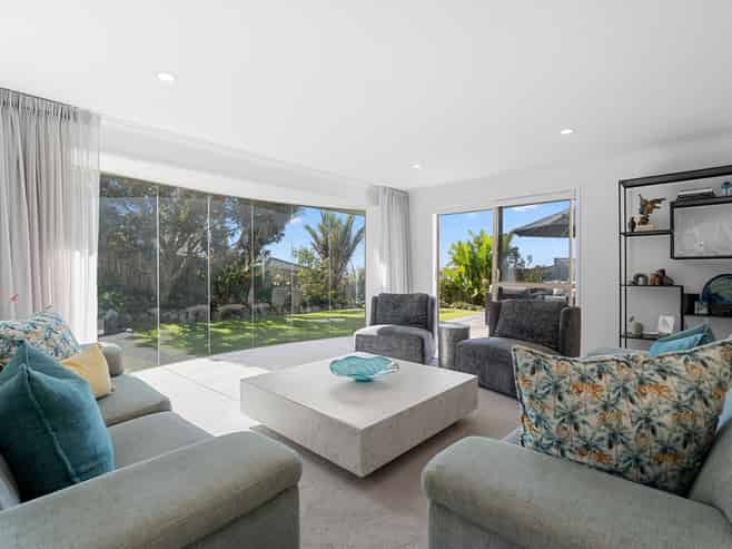 123 Grovenor Drive, Orewa