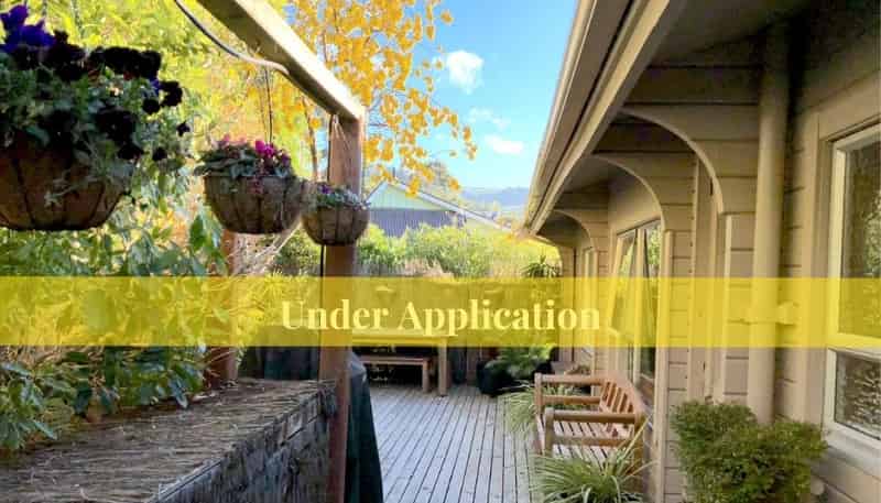 8 Hurst Seager Lane, Clifton