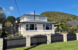 111 Main South Road, Karoro