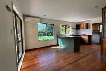 180 Pine Valley Road, Dairy Flat