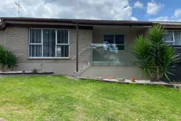 2/44 Howe Street, Howick