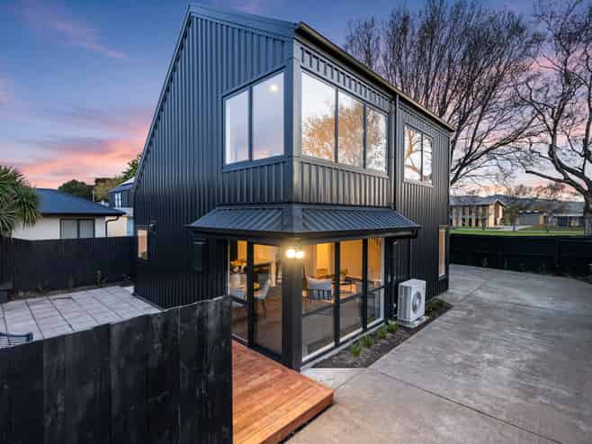 60 Harrow Street, Phillipstown