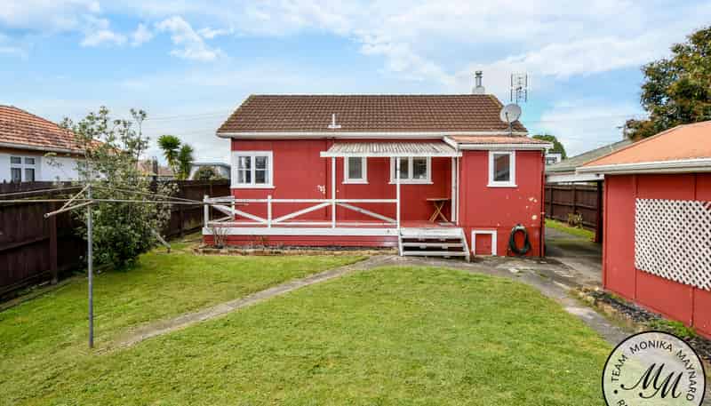 6 Oxford Road, Manurewa