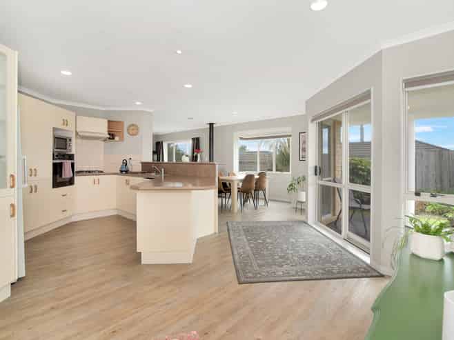 15 Taramea Rise, Pyes Pa