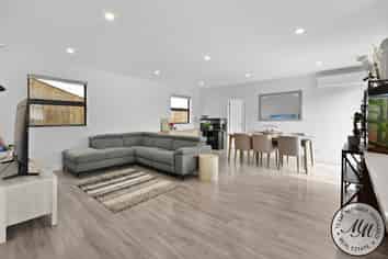 19A Derrimore Heights, Clover Park