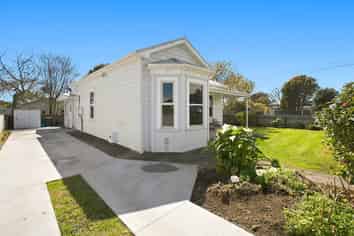 19 Carey Street, Waitara