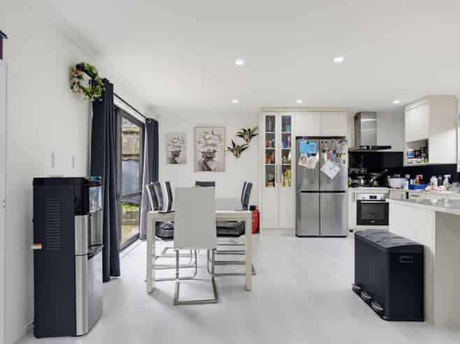 12a Kern Place, Manurewa