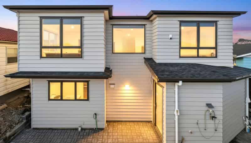 12a Kern Place, Manurewa