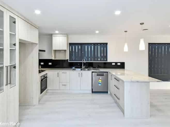 12a Kern Place, Manurewa