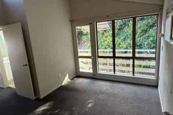 39A Burns Road, Hospital Hill