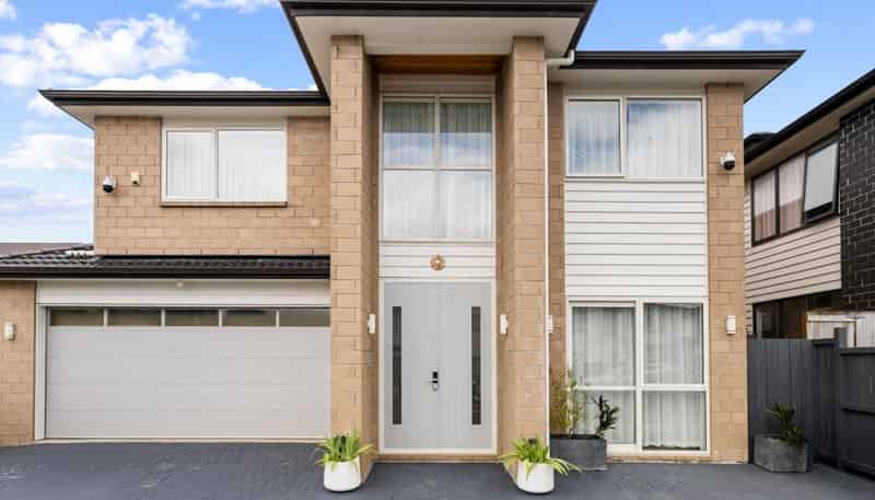 4 Carrygawley Road, Flat Bush