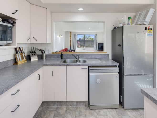 126a Cleghorn Street, Redwoodtown