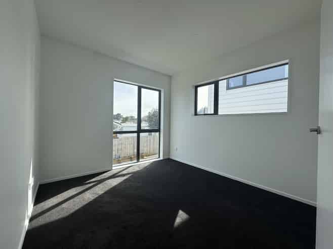 2/21 Gainsborough Street, Manurewa