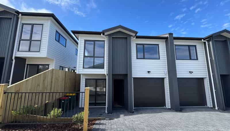 2/21 Gainsborough Street, Manurewa