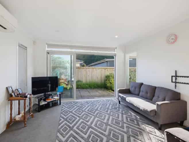 12 Ronalds Way, Taita