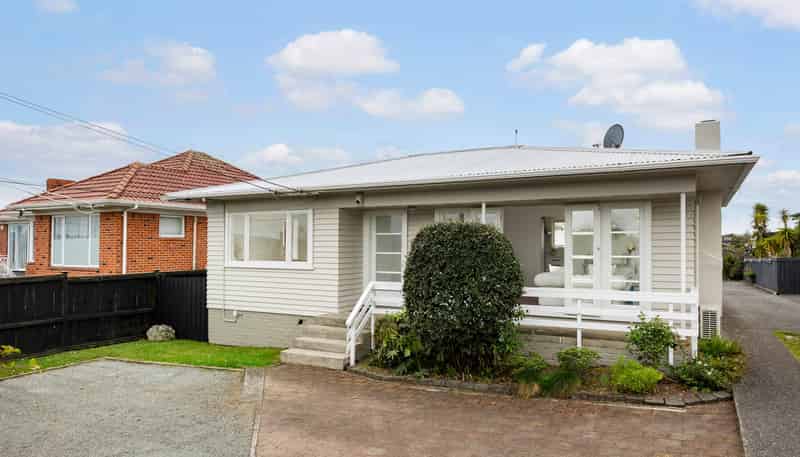 1/547 Hillsborough Road, Mount Roskill