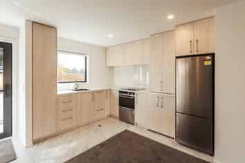 4/12 Matata Place , Shirley