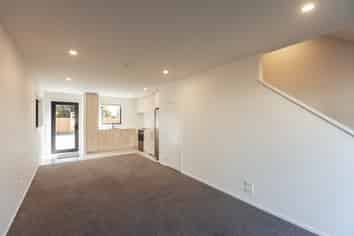 4/12 Matata Place , Shirley