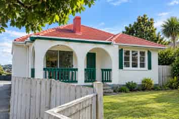 75  Chivalry Road, Glenfield