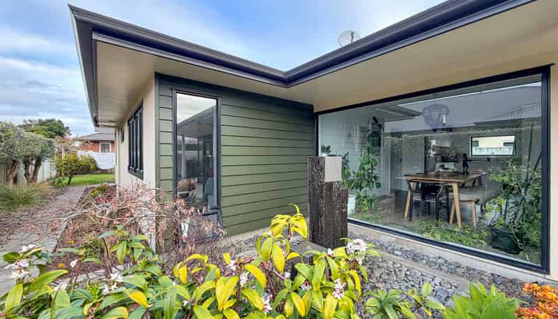 6 Gilligan Close, College Estate