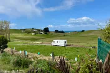 54/2  Tenby, MOERAKI