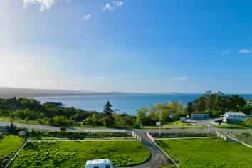 54/2  Tenby, MOERAKI