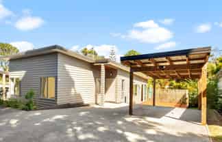 27d Rehia Road, Massey