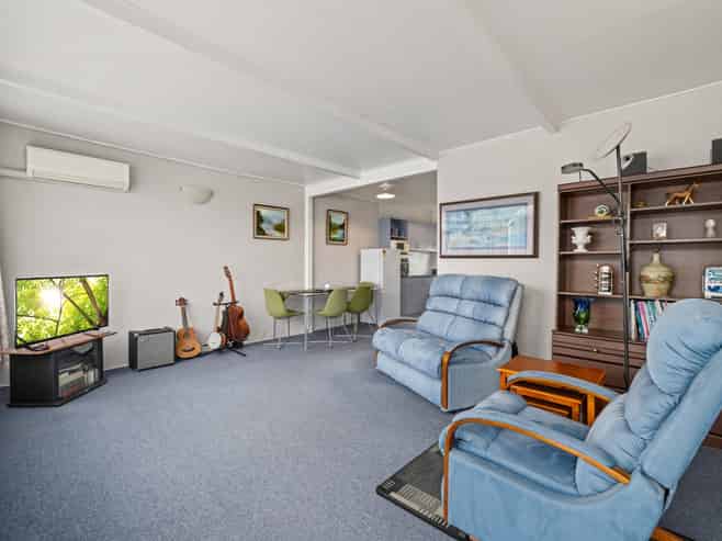 2/8 Purser Crescent, Witherlea