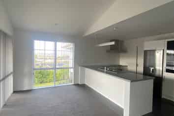 72 Pebble Beach Boulevard, Kamo