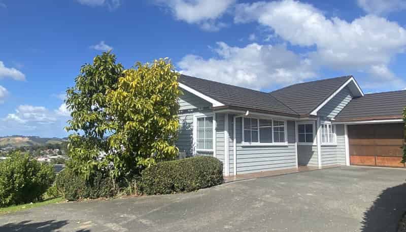 72 Pebble Beach Boulevard, Kamo