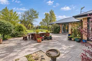261 Catherwoods Road, Cust