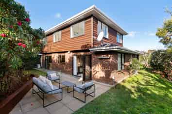 39 Thatcher Crescent, Crofton Downs