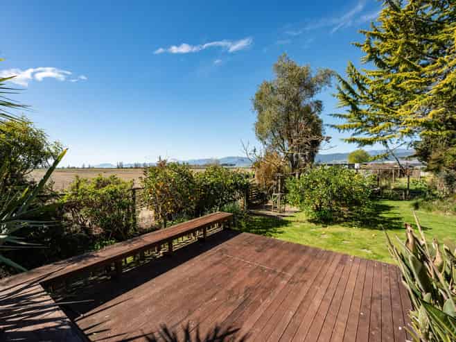 57 Aldourie Road, Brightwater