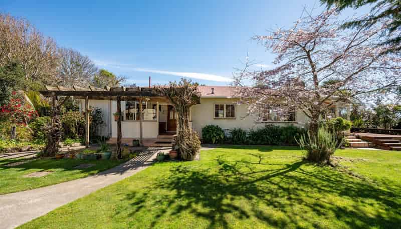 57 Aldourie Road, Brightwater