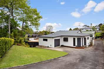 19 Atkinson Road, Titirangi