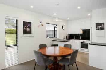 19 Atkinson Road, Titirangi