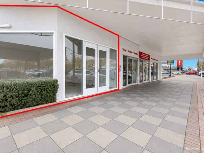 Retail Opportunity on Broadway
