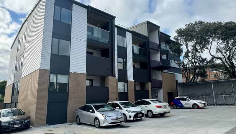 105/48 Clay Works Lane, New Lynn