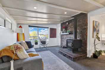 47 Kings Avenue, Waikuku Beach