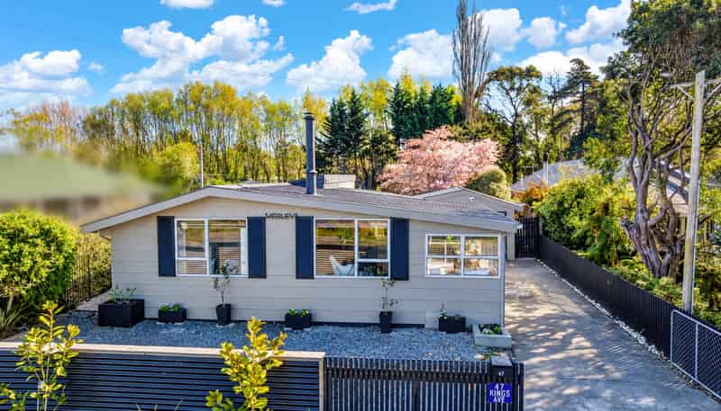 47 Kings Avenue, Waikuku Beach