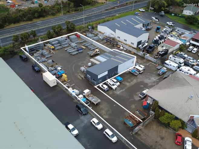 Plimmerton Yard + Workshop