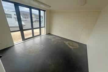 HIGH STUD WAREHOUSING WITH OFFICE
