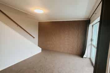 Taranaki - Address withheld