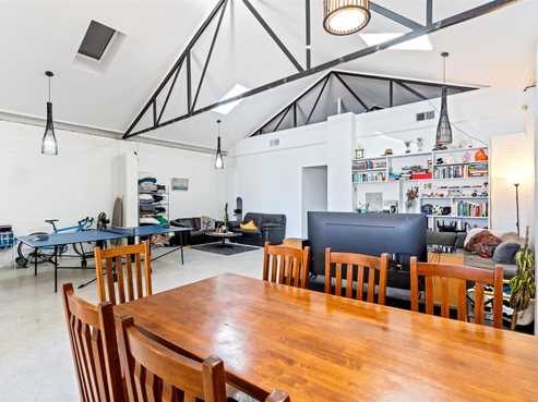 Versatile Te Aro Opportunity