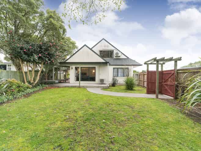 15 Kent Crescent, Awapuni