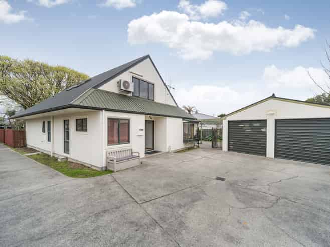 15 Kent Crescent, Awapuni