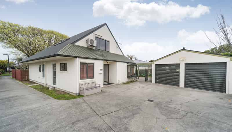 15 Kent Crescent, Awapuni